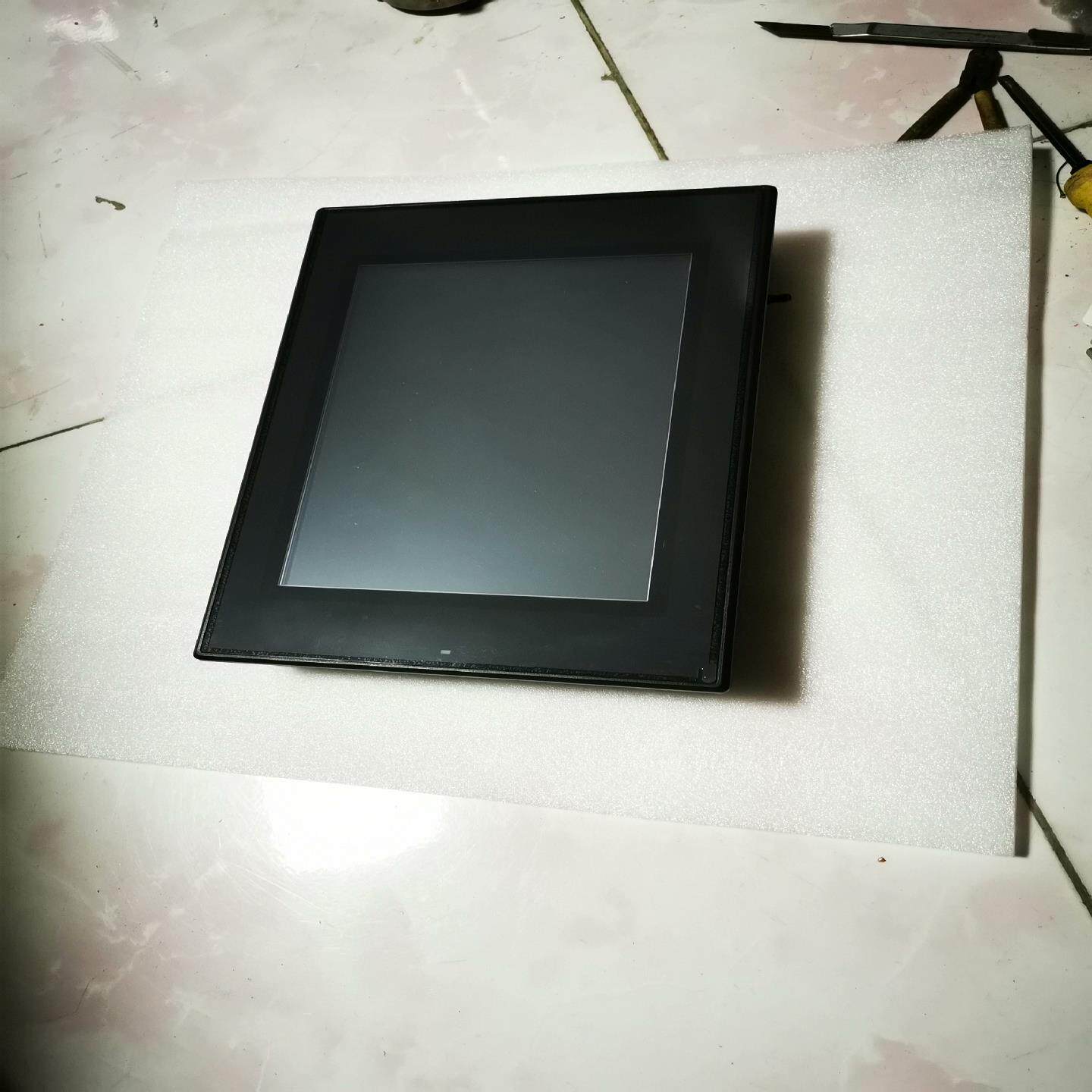 KEYENCE基恩士VT3-S10触摸屏