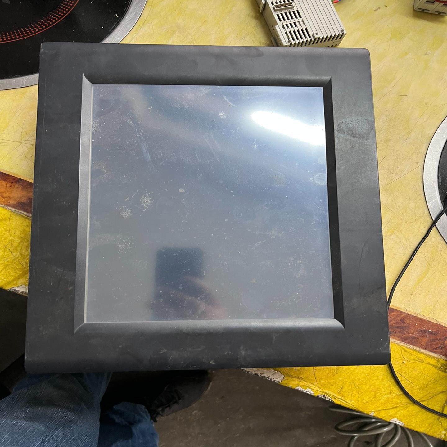 PPBC-L128T-R81-XE   研华微型计算机，