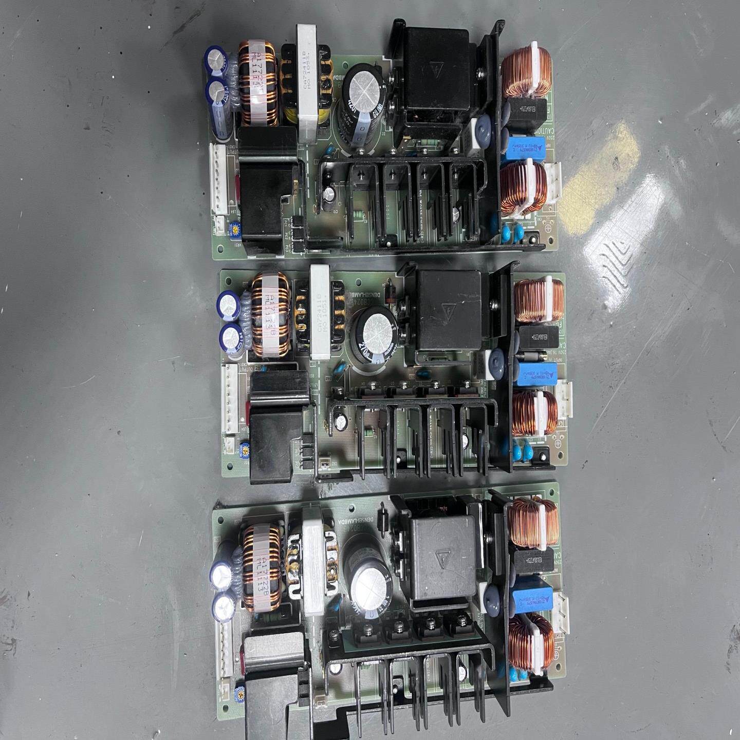 TDK LAMBDA ZWS240PAF-24/J 24V