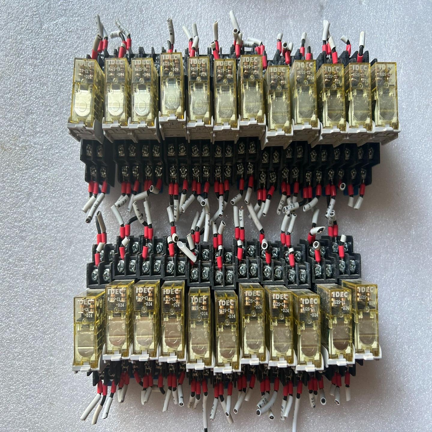 IDEC  SJ2S-05B 23个 功能正常 议价