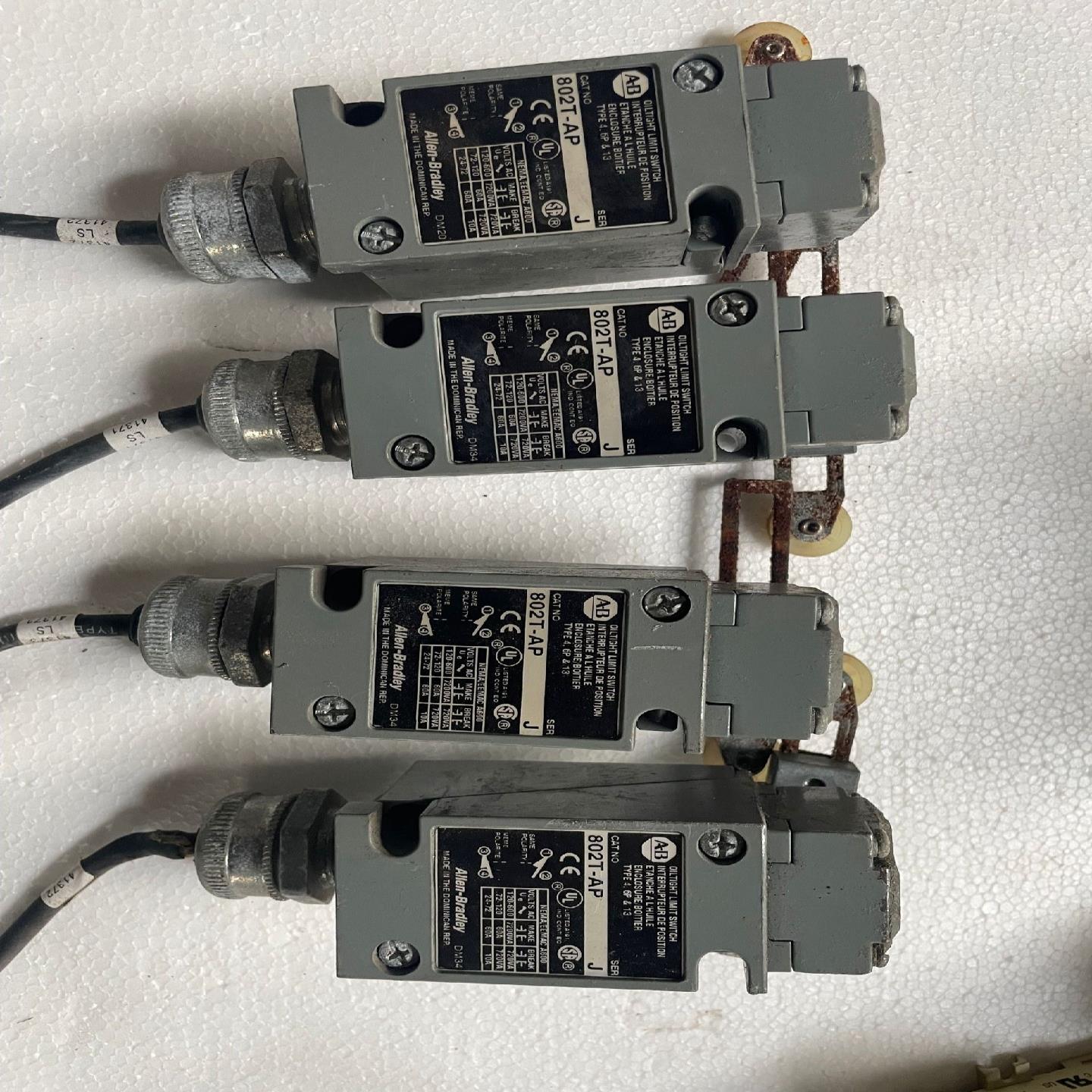 AB 802T-AP 行程开关 件