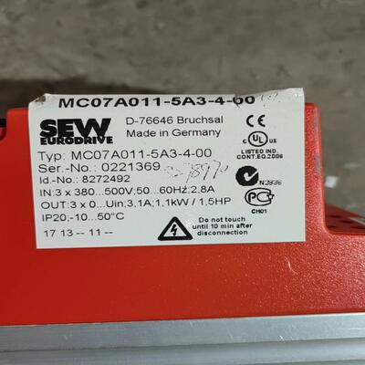 [德峰]SEW拆机变频器MC07A011-5A3-4-00功率1.1