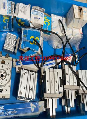 【荣强工控】亚德客JC32B15-HM（4个），JC20B10-H（1个