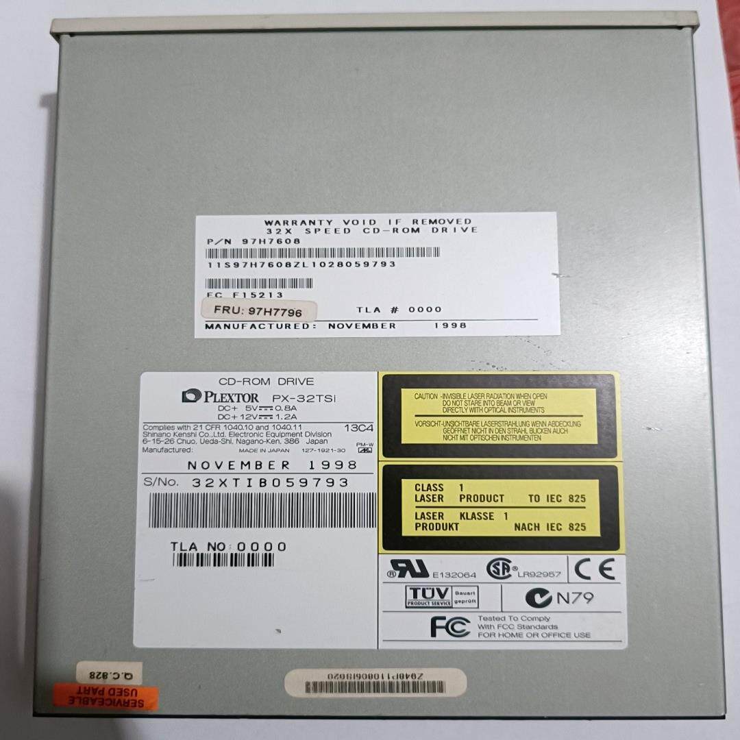 普科特 PLEXTOR PX-32TSI 68针SCSI纯光