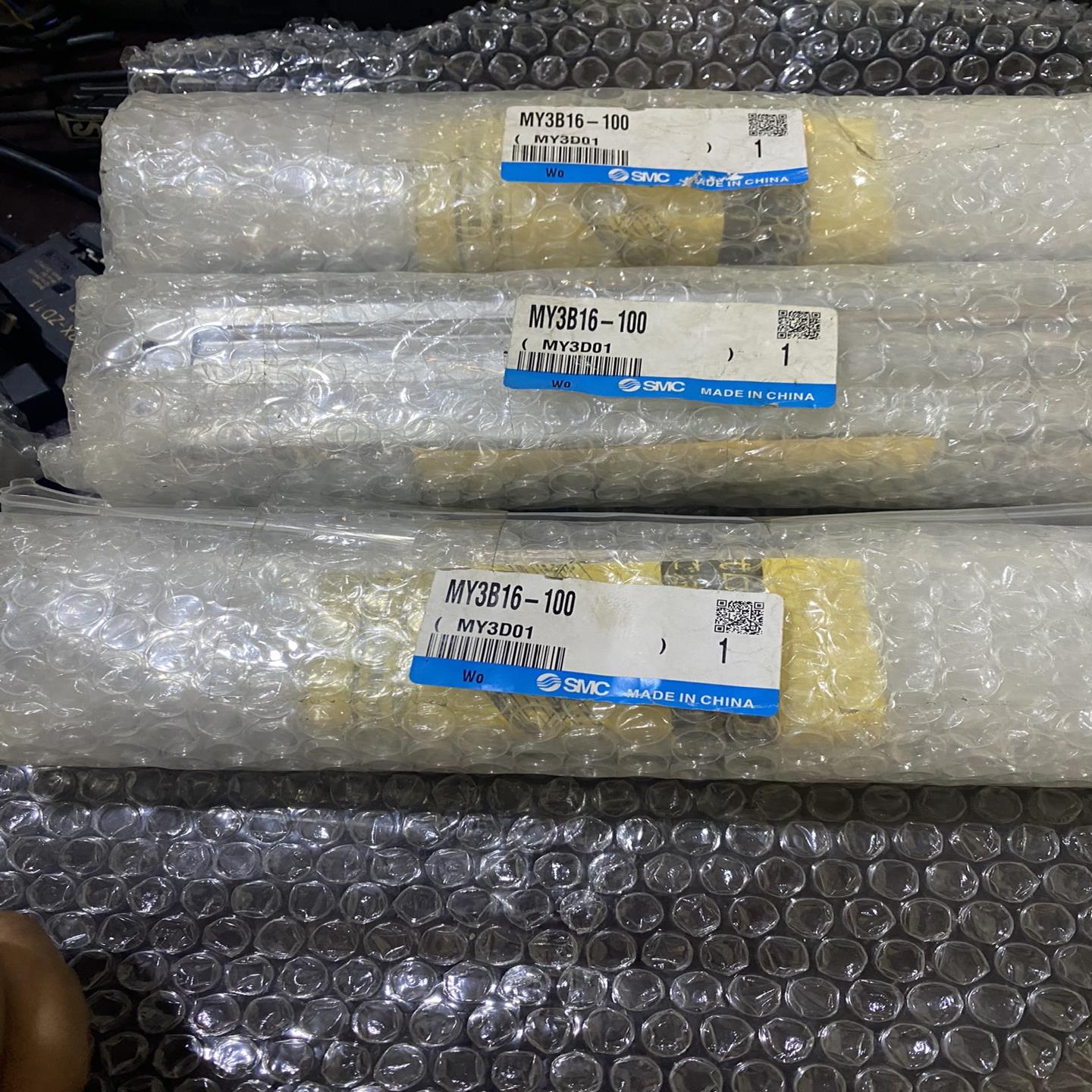 全新机械无杆气缸MY3B16-100滑块需要的联系