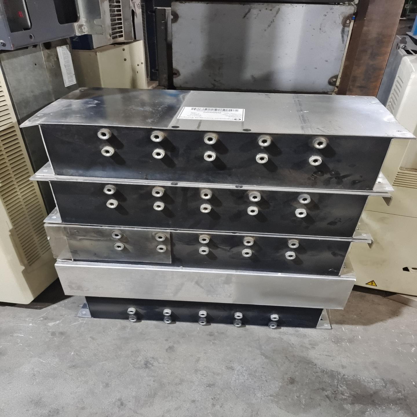 （设备配件）拆机ABB风电变频器滤波电容器UL9-20833K  510