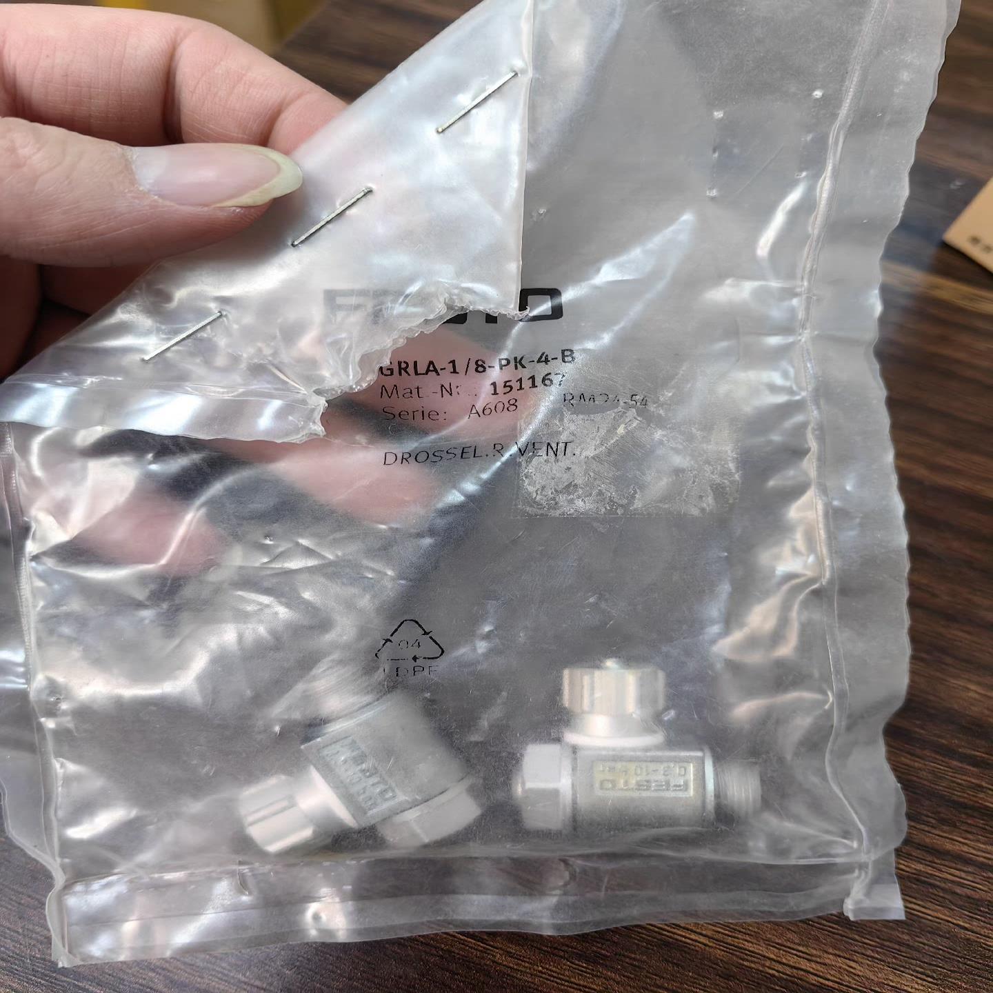 GRLA-1/8-PK-4-B   订货号：151167