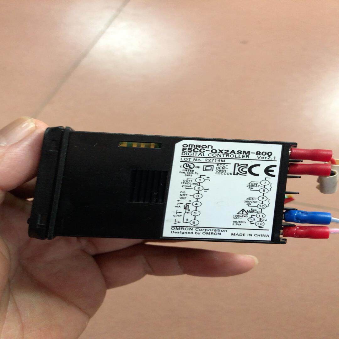 E5CC温控仪 E5CC-QX2ASM-800，拆