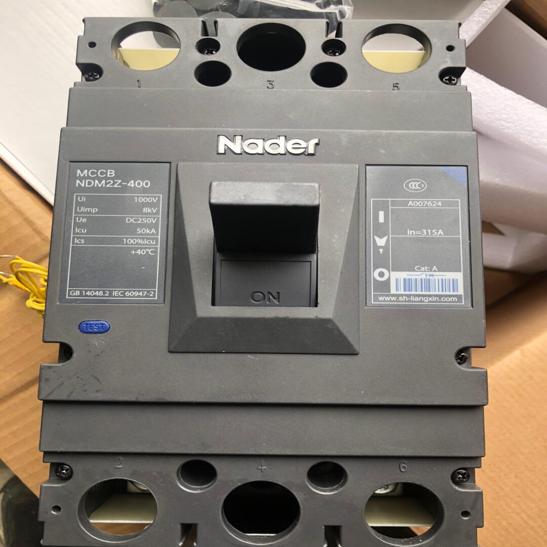 良信NDM2Z-400/2328直流断路器。