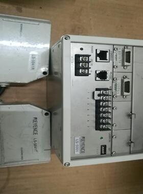 基恩士控制器一套主机型号ls 5001 小的是ls 50