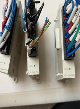 FX3U-4AD-ADP 件，成色充新，功能完好，