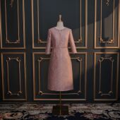 2026年新款 定制 洋气粉色喜婆婆气质婚宴礼服N061 支持改版