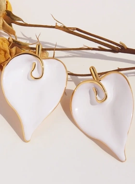 轻奢重工白色珐琅马蹄莲花朵耳环女文艺夸张大款耳钉铜镀真金489