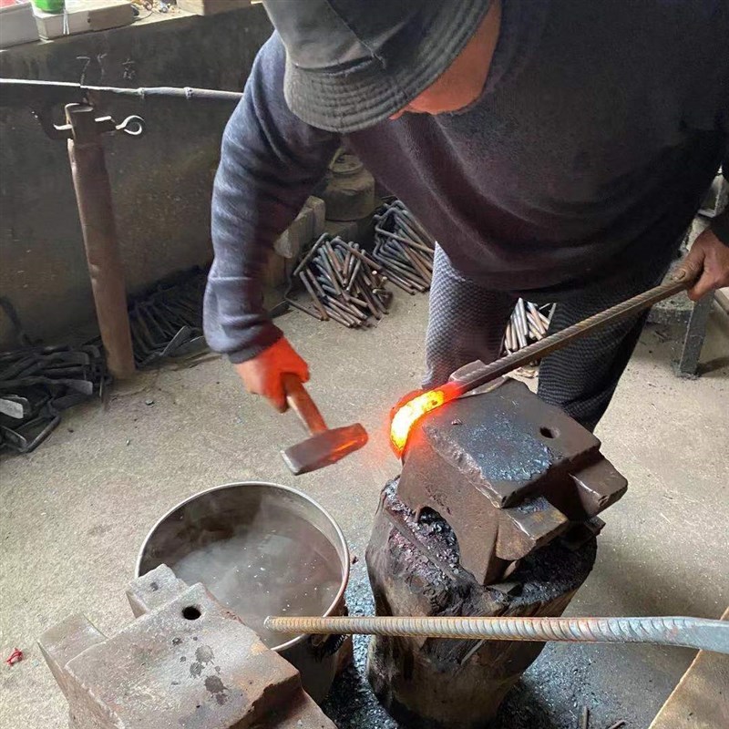 手工铸造螺纹钢木工拆模小撬棍特种钢扁头钢筋撬杠长撬棒木模翘棍
