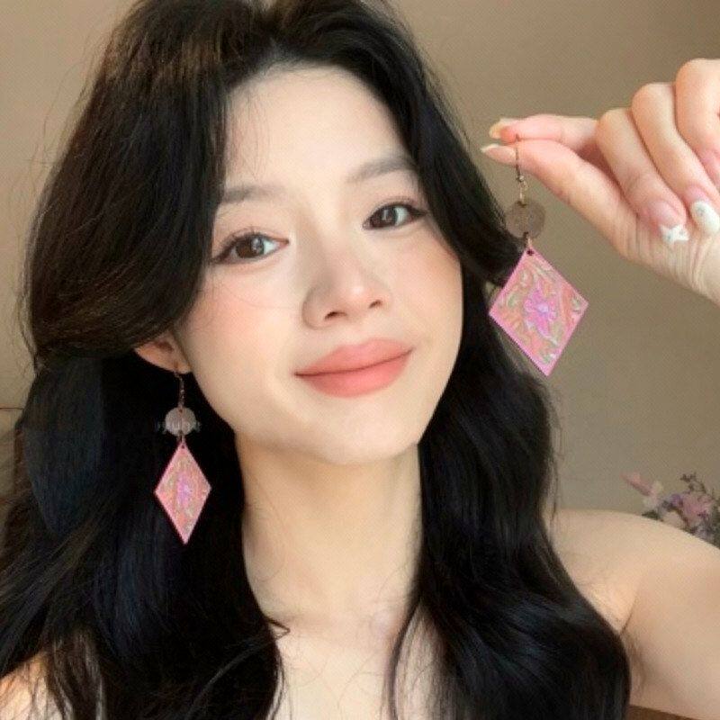 饰品」木质流苏长款米亚女花纹
