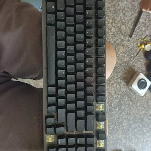 议价Rog游侠2 X901 机械键盘 黑色 少键帽可维修