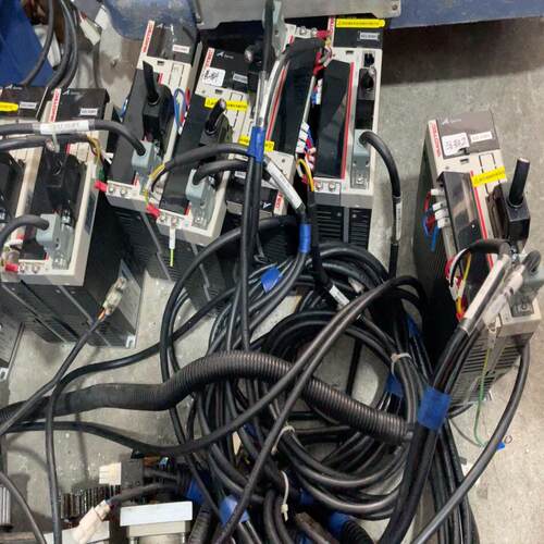 议价研控1KW伺服5套 400W2套带全套线可维修
