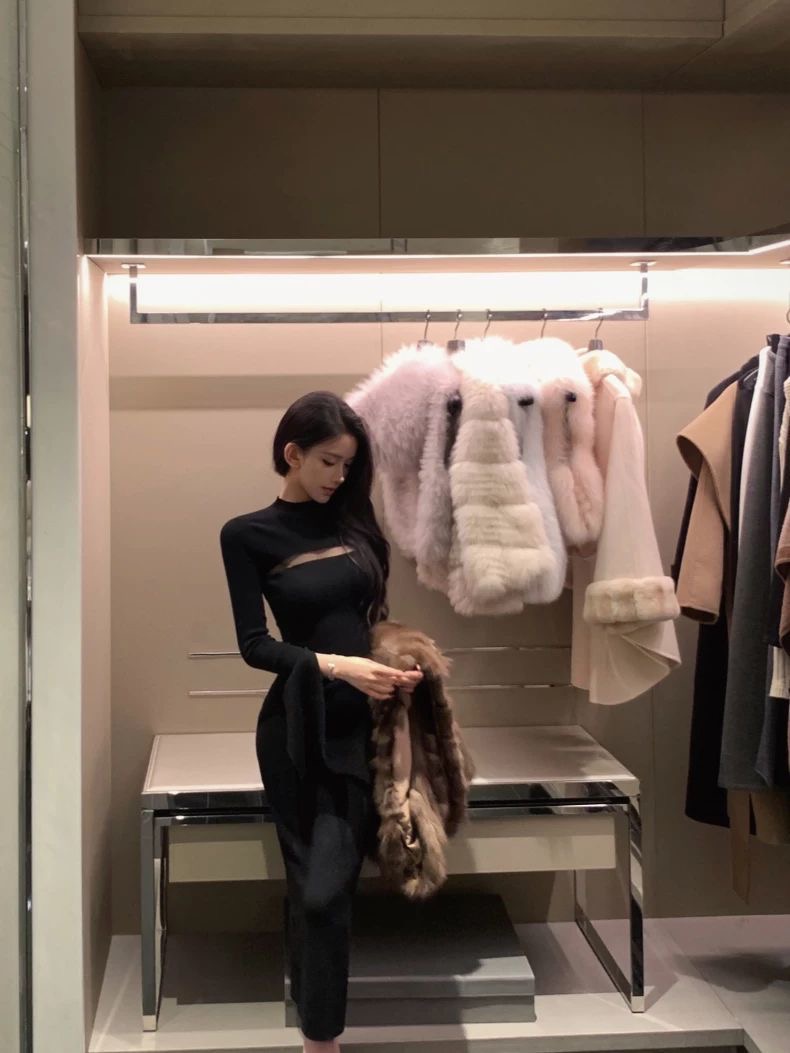 【10.31 20:00 新品95折+双十一折扣】JAYKY YANG 羊毛高领针织裙