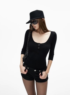 iamxiaa*亲肤弹力针织U型亨利领牛骨扣七分袖修身上衣经典双色