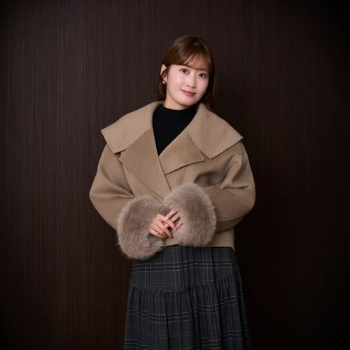 Her lip to 洛罗短款翻领外套 优雅时尚优雅气质毛毛不规则日系