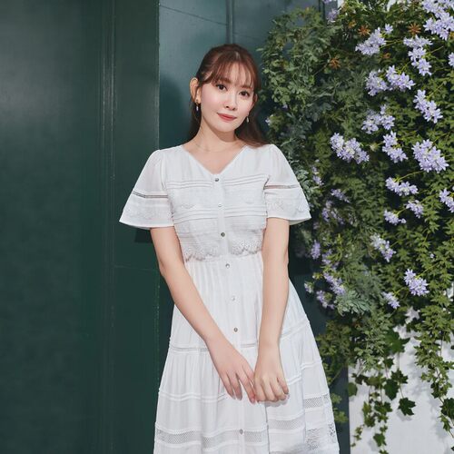 Her lip to 克莱尔压褶蕾丝连衣裙 法式拼接气质感甜美