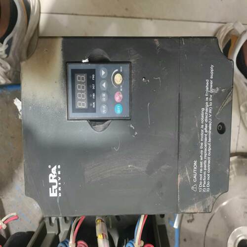 欧瑞F2000-P0040T3B变频器成色如图