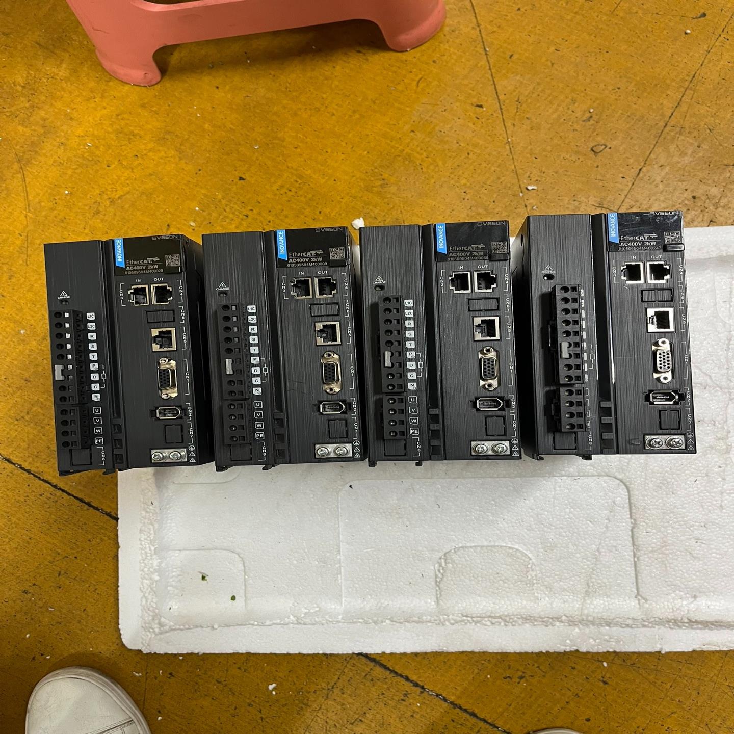 （设备配件）成色驱动器汇川2KW功率型号SV660NT8R4I，，伺服