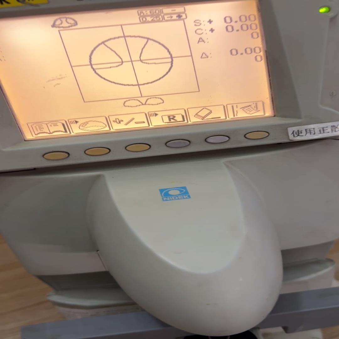 #电子器件 尼德克LM1000P焦度计.成色如图，实物