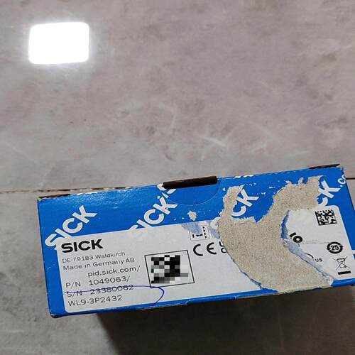 SICK西克  ，光电开关， WL9-3P2432,  实物