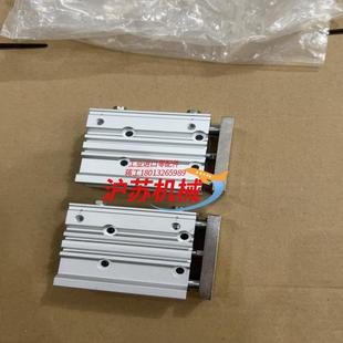 共2个 XB6 300 40Z 气缸MGPM12