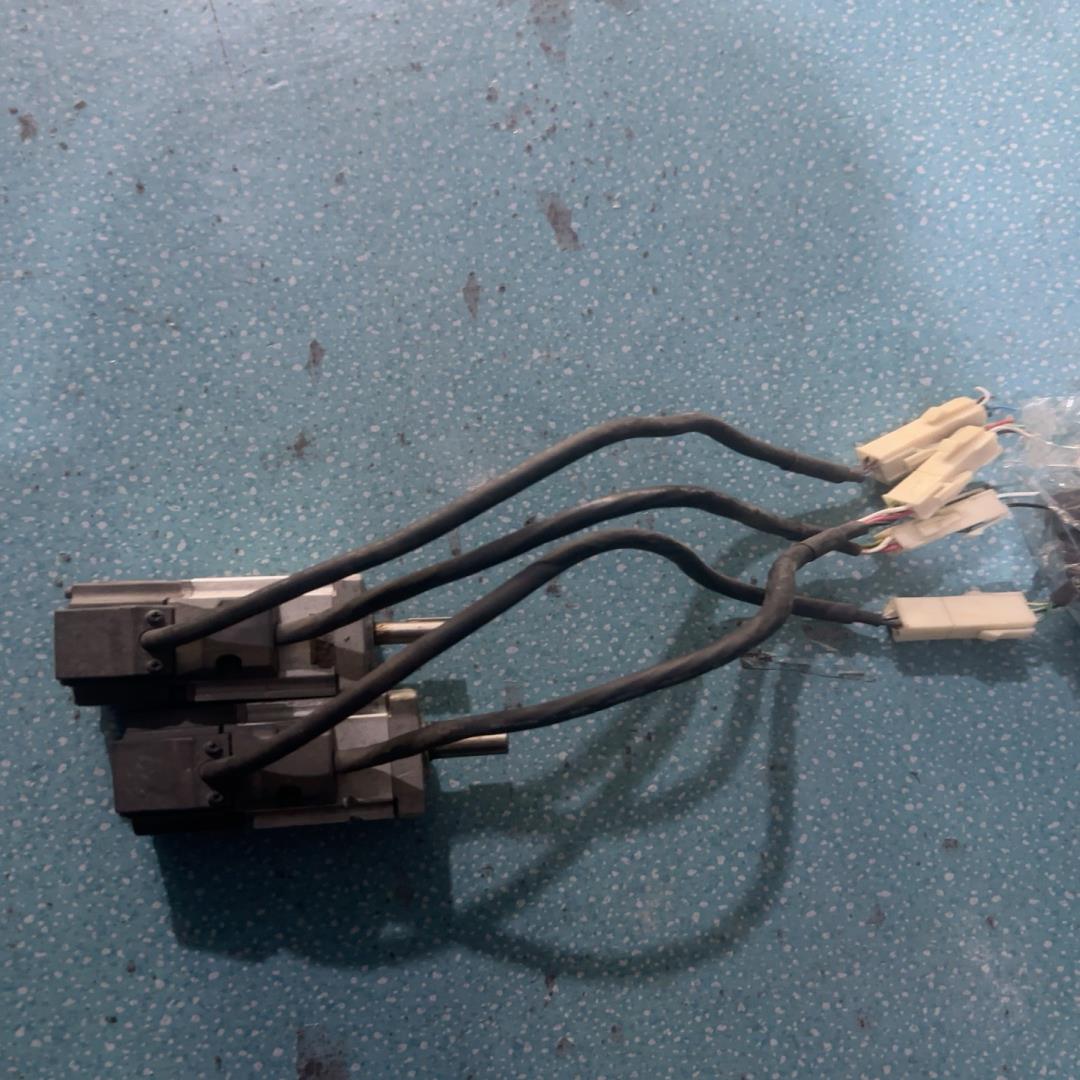 伺服电机MUMA5AZP1S、、实物、拍前询价