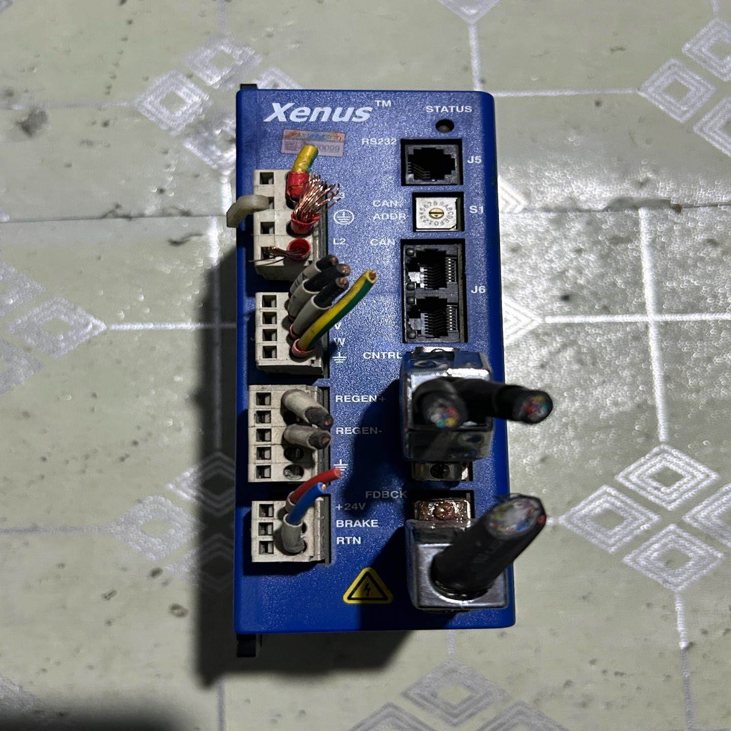 Xenus伺服驱动器800-1519  件 成色