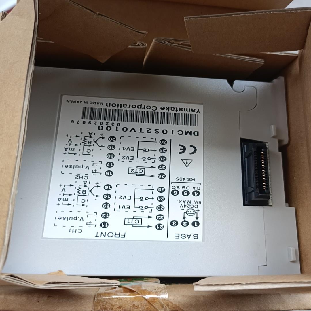 山武温控模块DMC10S2TV0100 全新带包装 正品