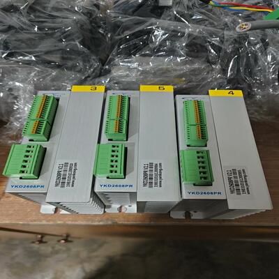 （设备配件）YKD2608PR总线步进电机   驱动器5台功能正常320