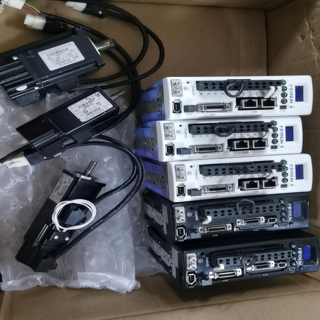 台湾赐福FOXNUM：驱动器400w2个，200w1个，10
