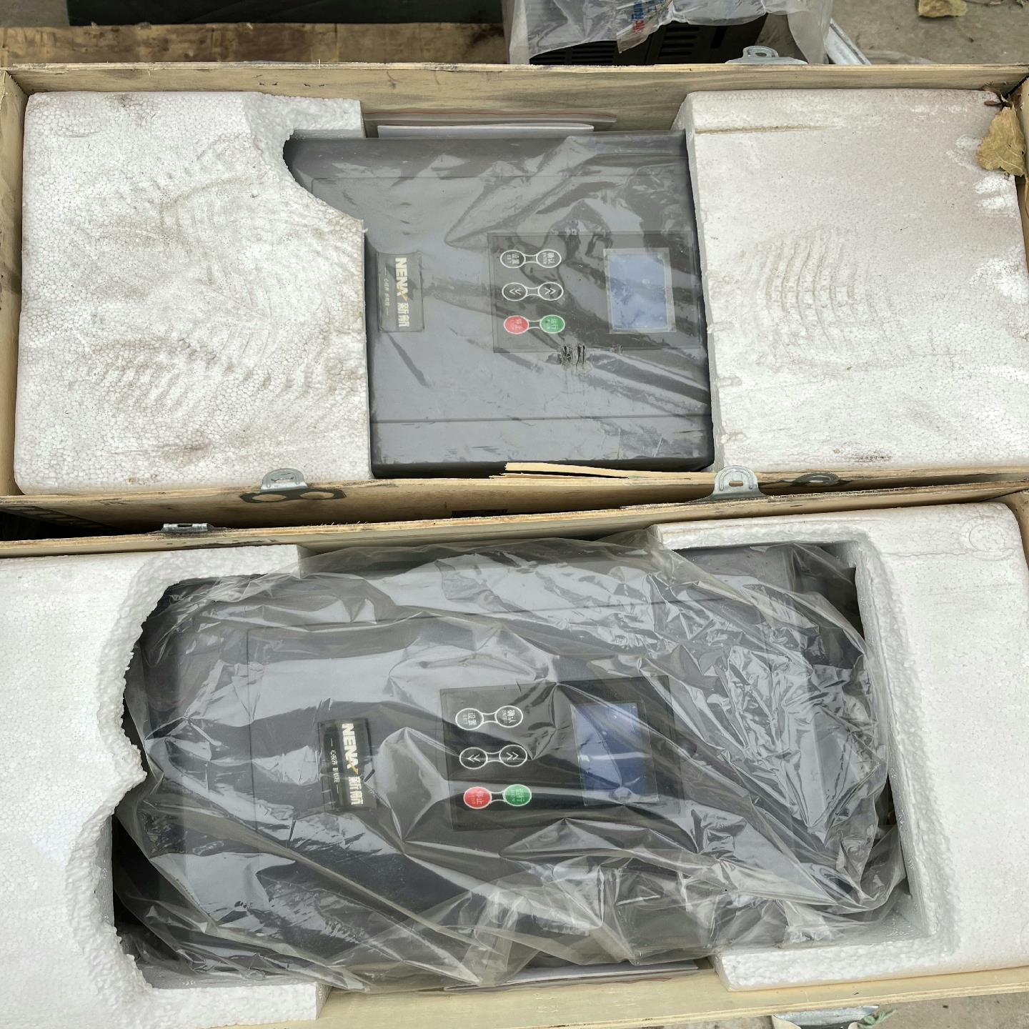 NENA新航软起动—XHR1—250KW，1台，