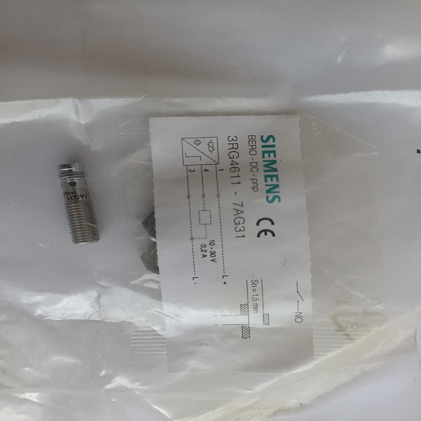 （设备配件）德国西门子接近开关  型号:3RG4611-7AG31