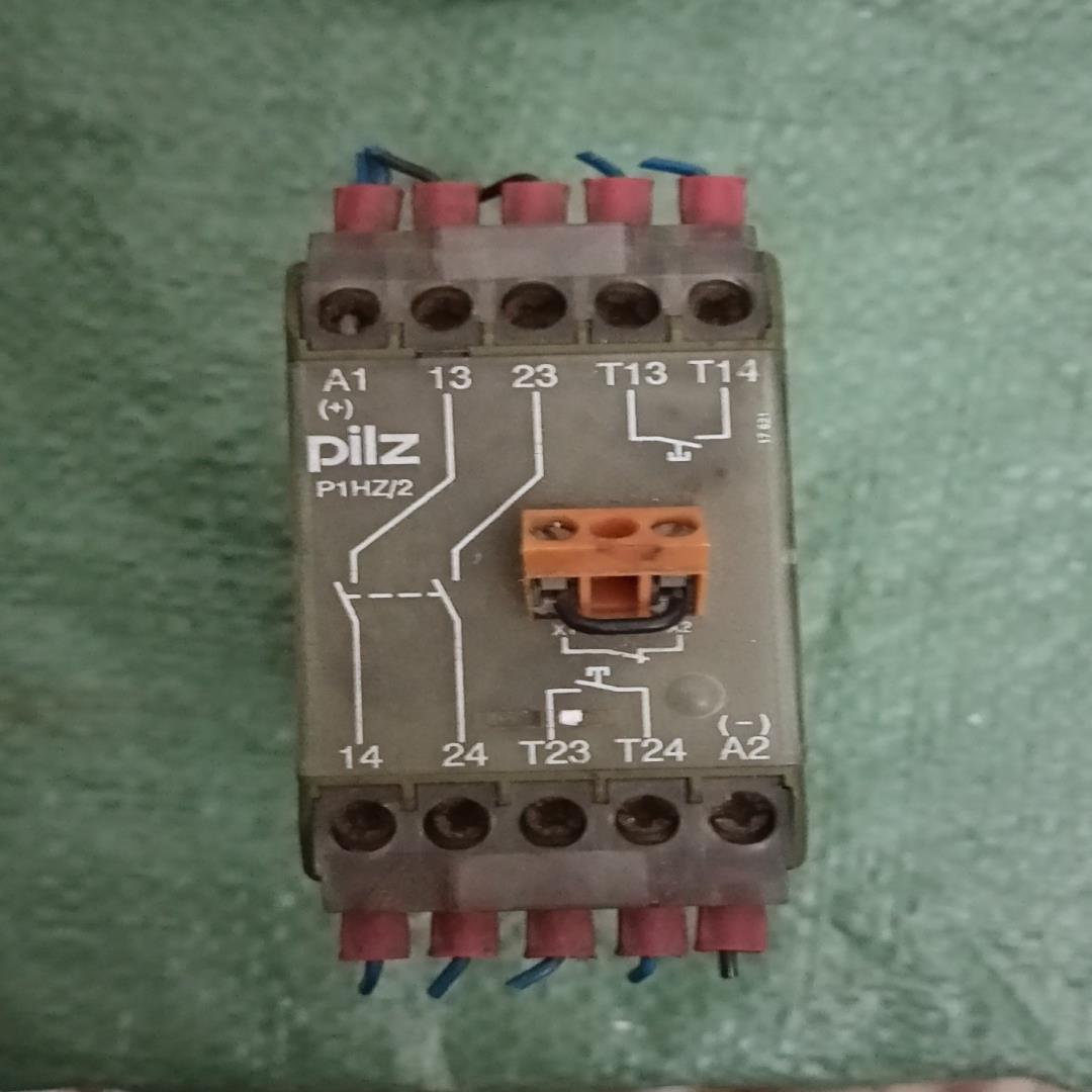 {雅致机械商行}PILZ皮尔兹安全继电器PNOZ 2 2S 24VDC 订货