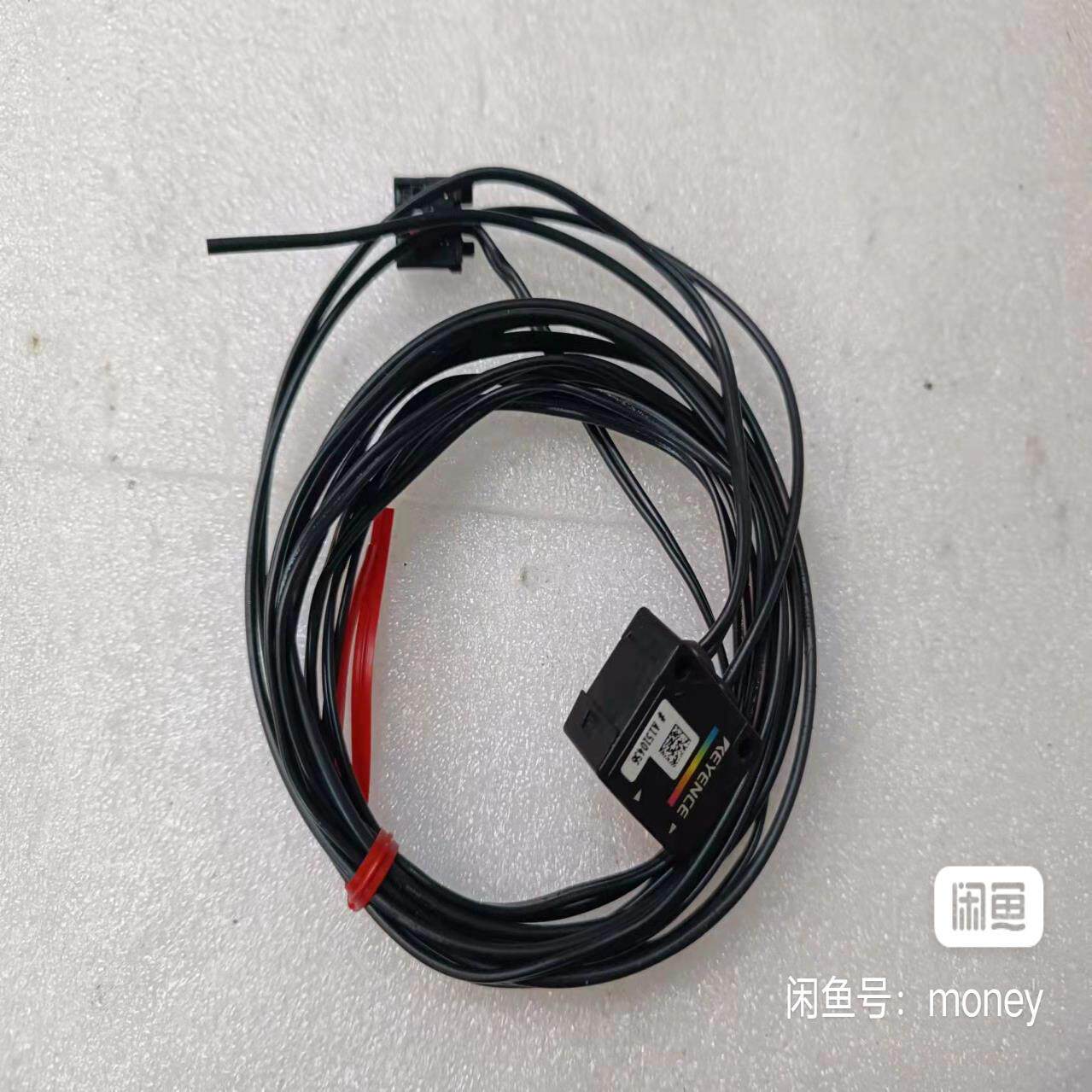 基恩士传感器CZ-H35S成色极好，图片实拍，功能正常。