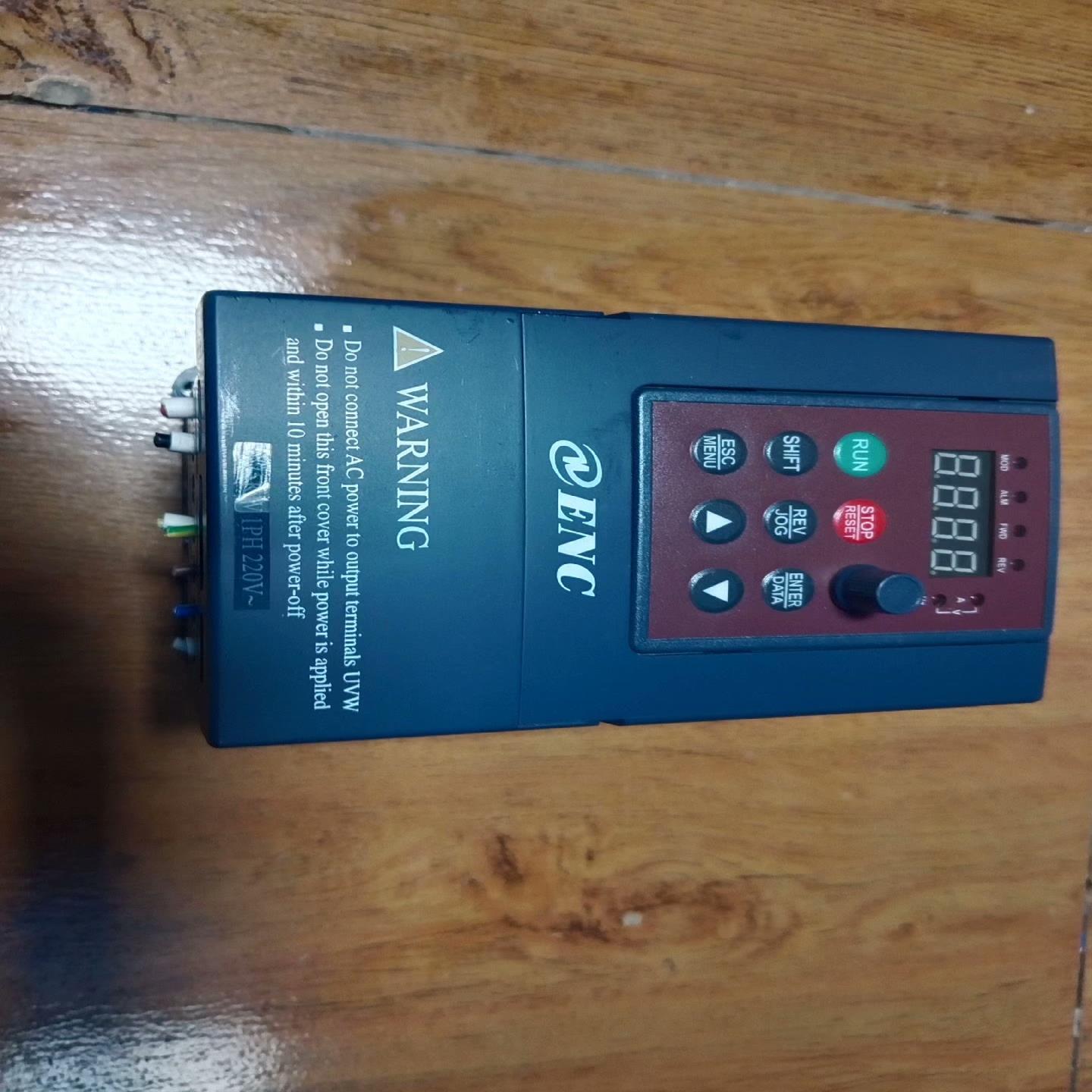 [德峰]易能变频器EDS800-2S0007N，功率0.75kw，2