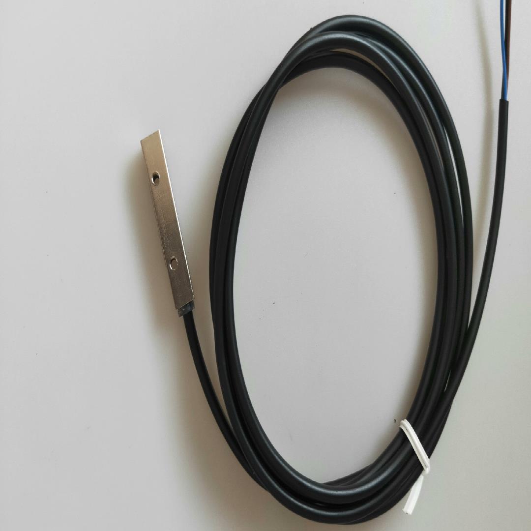 [德峰]易福门电感式接近开关IL5004     IL5002