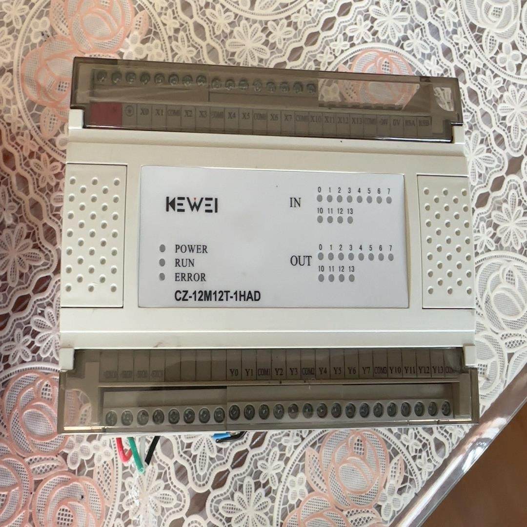 科威PLC，型号，CZ-12M12T-1HAD/主机3个嘎嘎