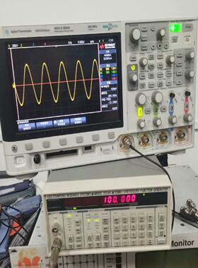 [德峰]斯坦福ds345函数信号发生器 30mhz