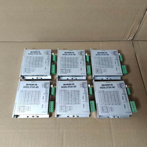 竖鸣联合总线驱动器，型号ST560-485-HET，功能完好
