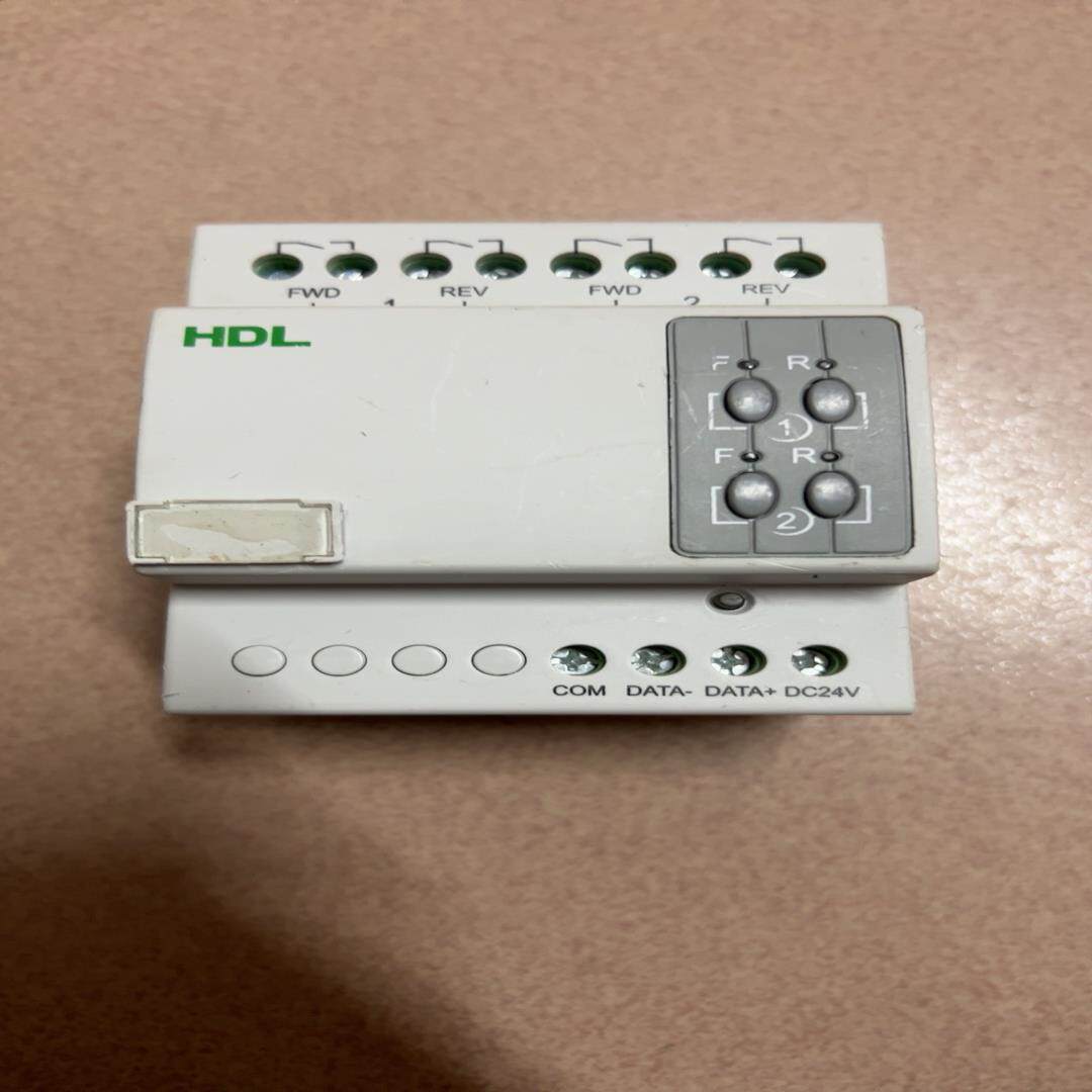 河东hdl两路窗帘控制器mwo2.231.功能正常.成色如图议价