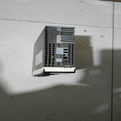 正弦驱动EA180E一2R5一1B，成色新，功能包好，有需要