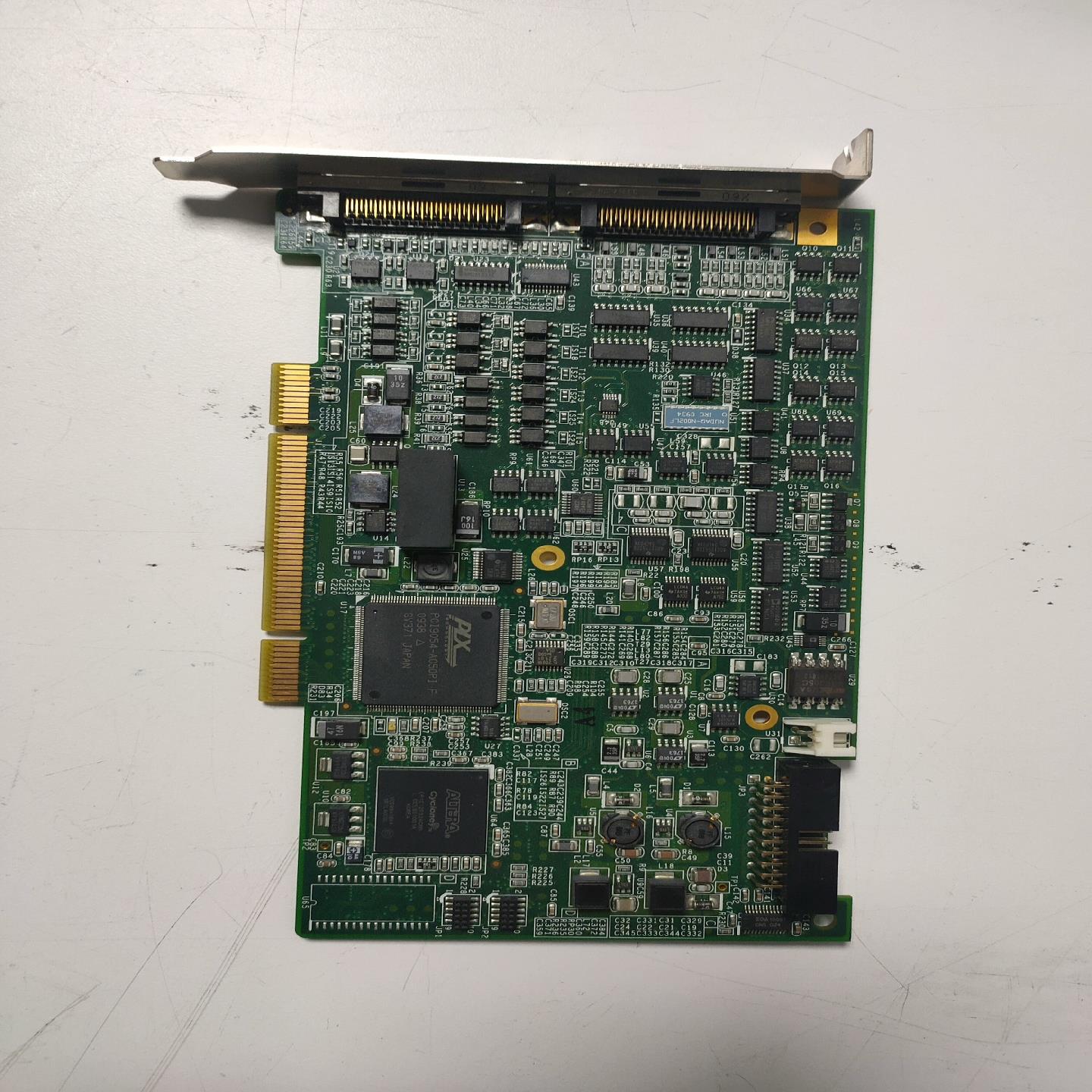 HT-0906 51-12270-1A40 伺服器运动控制卡