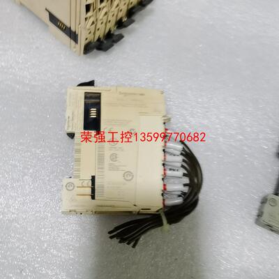 【荣强工控】施耐德TM5SAL4L拆机的实物图。