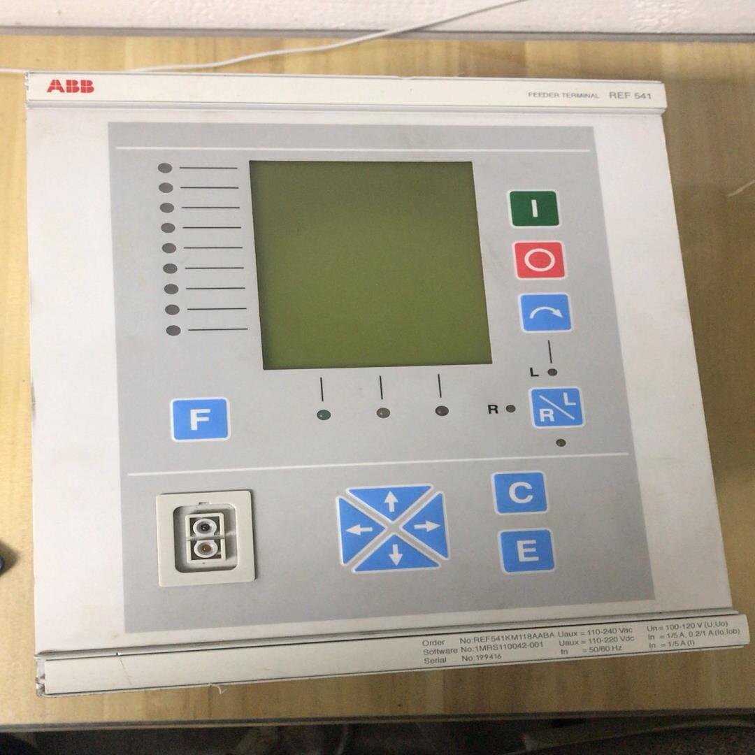 综合保护器，REF541KM118AABA，，