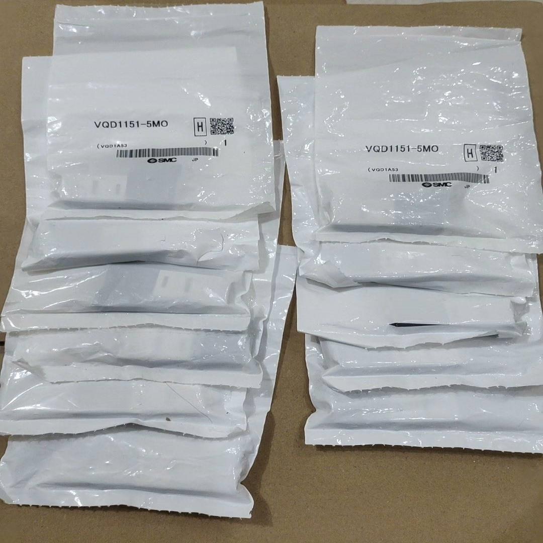 SMC电磁阀VQD1151-5MO共11个1650